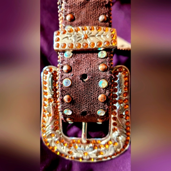 Belt - Picture 2 of 3